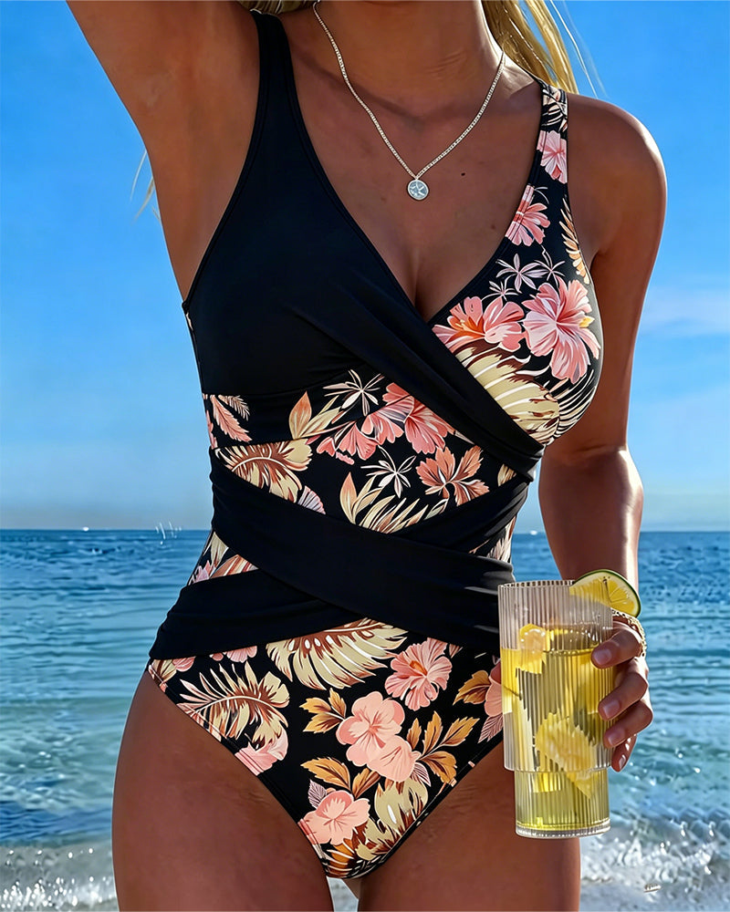 Peça única com estampa floral em contraste