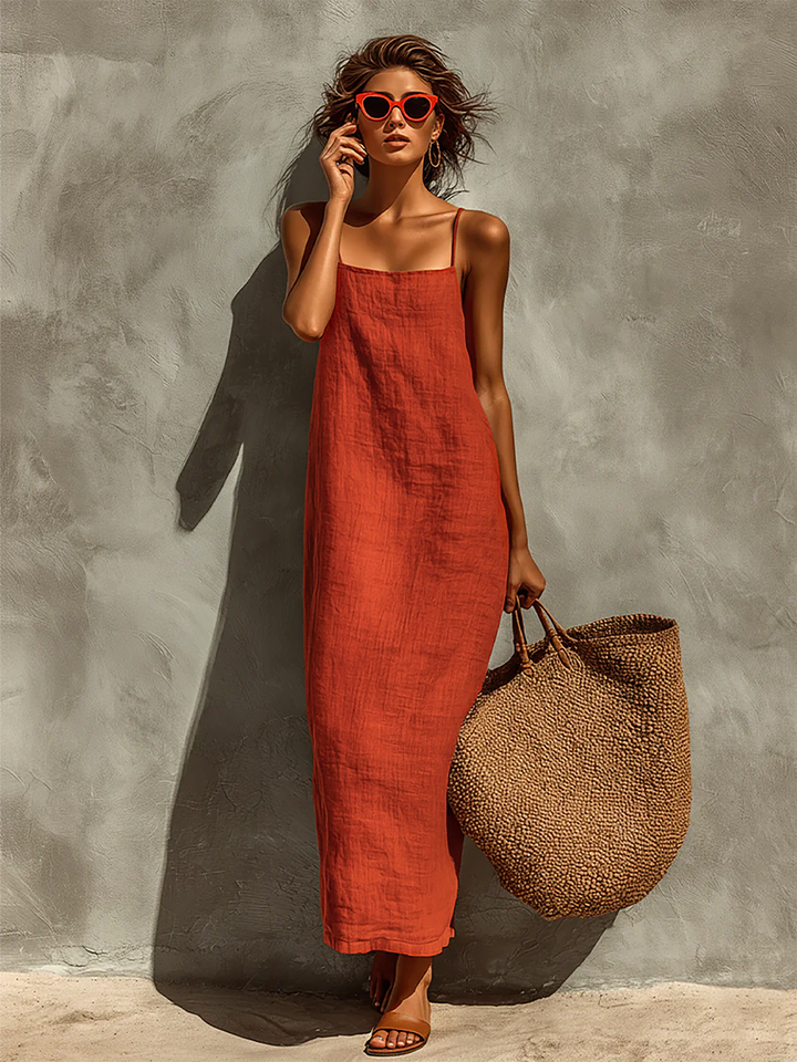 Vestido feminino vermelho de algodão com alças finas e decote quadrado