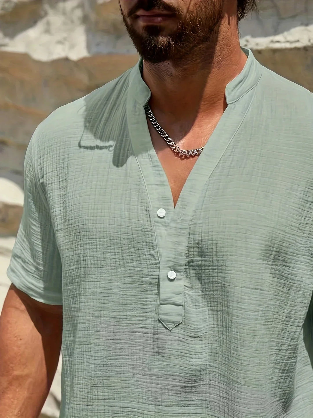 Camisa de verão elegante com gola alta