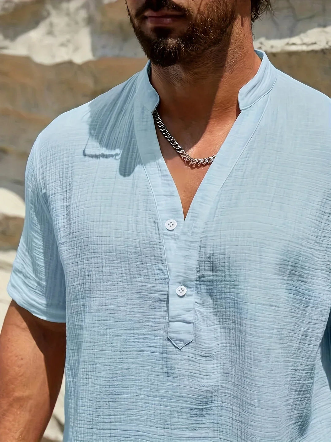 Camisa de verão elegante com gola alta