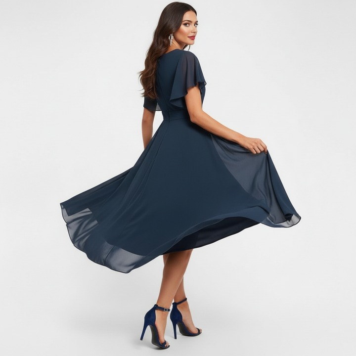 Clarissa | Vestido longo com decote em V de caimento fluido
