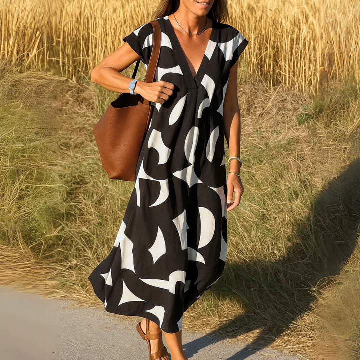 Valeria | Vestido com detalhes recortados