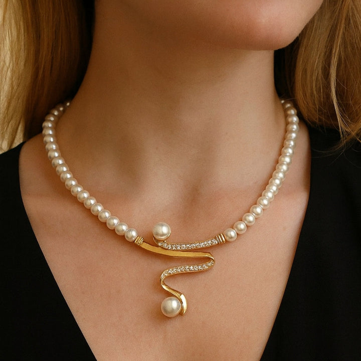Conjunto de Colar e Brincos de Pérolas Naturais