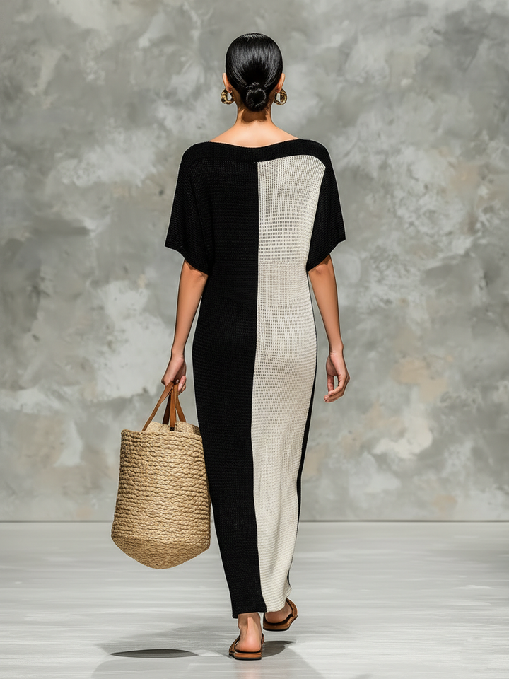 Vestido longo feminino de tricô com decote barco e mangas curtas minimalista