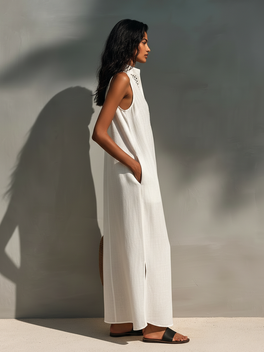 Vestido maxi minimalista sem mangas com decote recortado