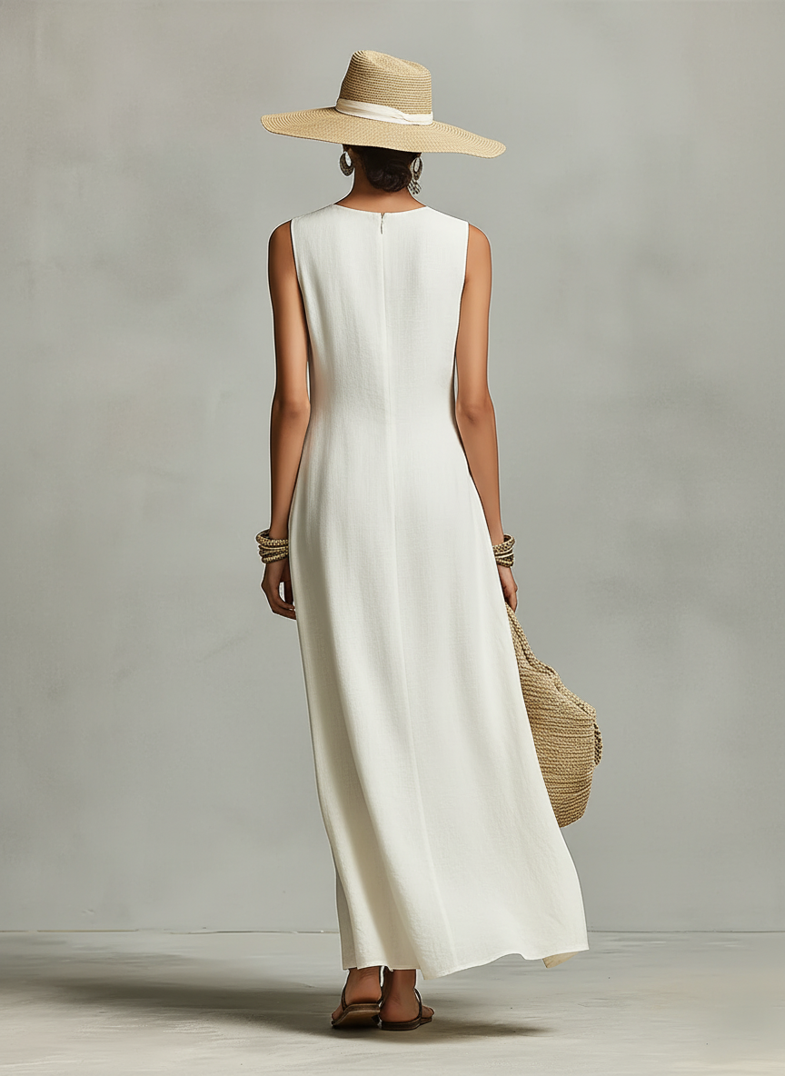 Vestido feminino de linho respirável na cor marfim, com detalhe sem mangas e barra assimétrica, estilo contemporâneo