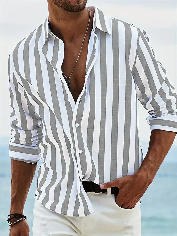 Camisa listrada leve de verão