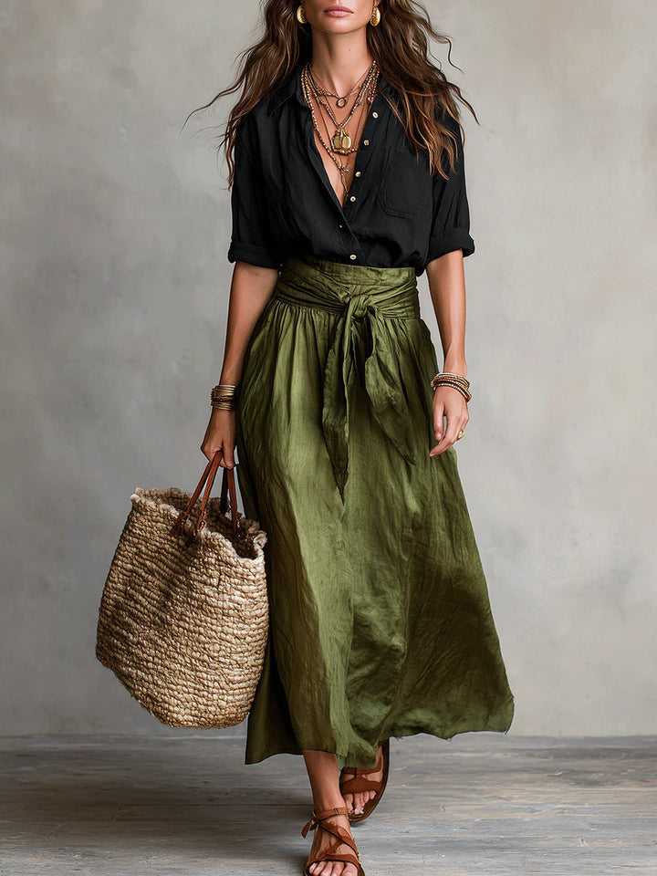 Vera | Conjunto de duas peças: camiseta preta e saia midi verde-oliva