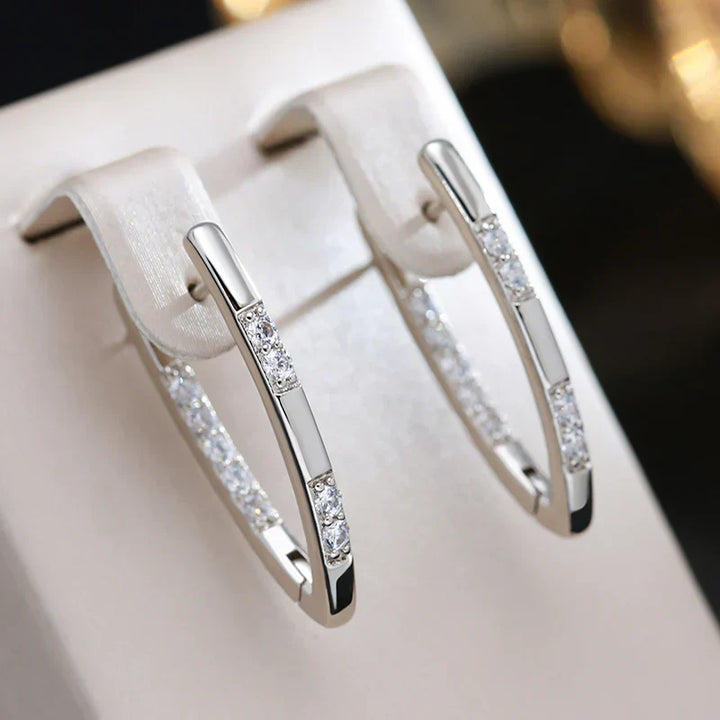 Brincos de zircônia elegantes em ouro