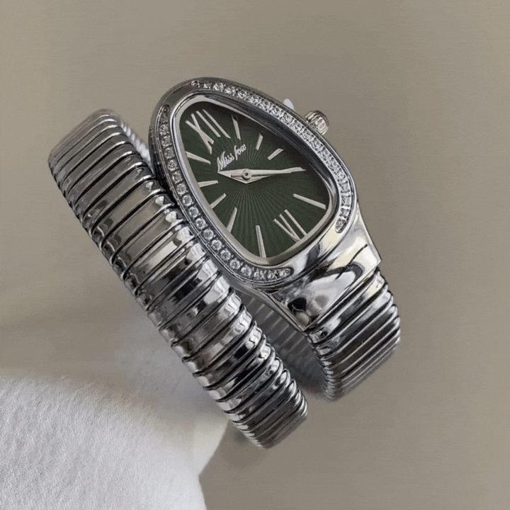 Relógio Serpente Verde – Pulseira Elástica Prateada e Verde em Forma de Serpente